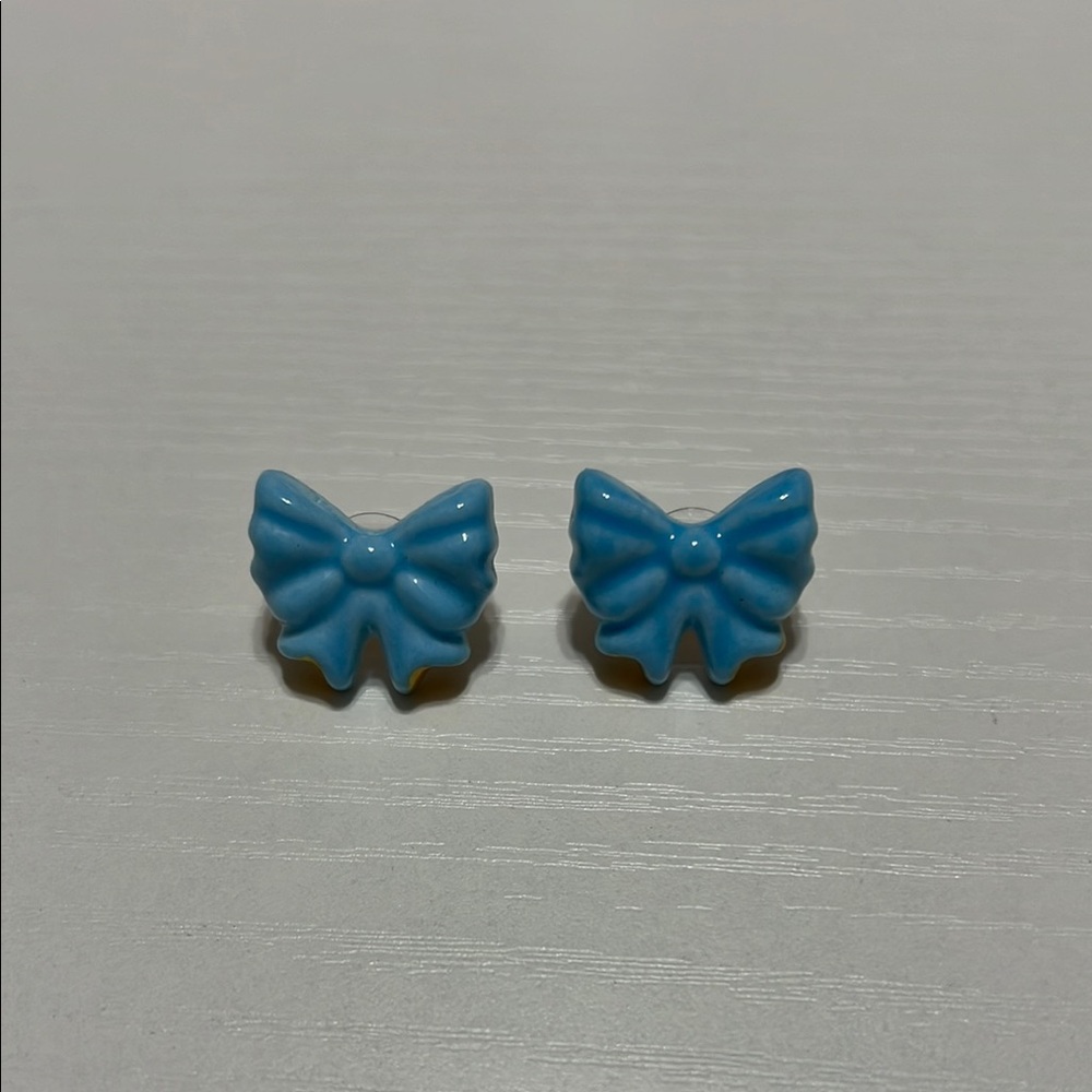 NWOT Canvas Style Blue and Gold Bow Stud Earrings